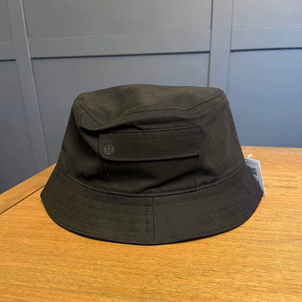NWT Lululemon bucket hat